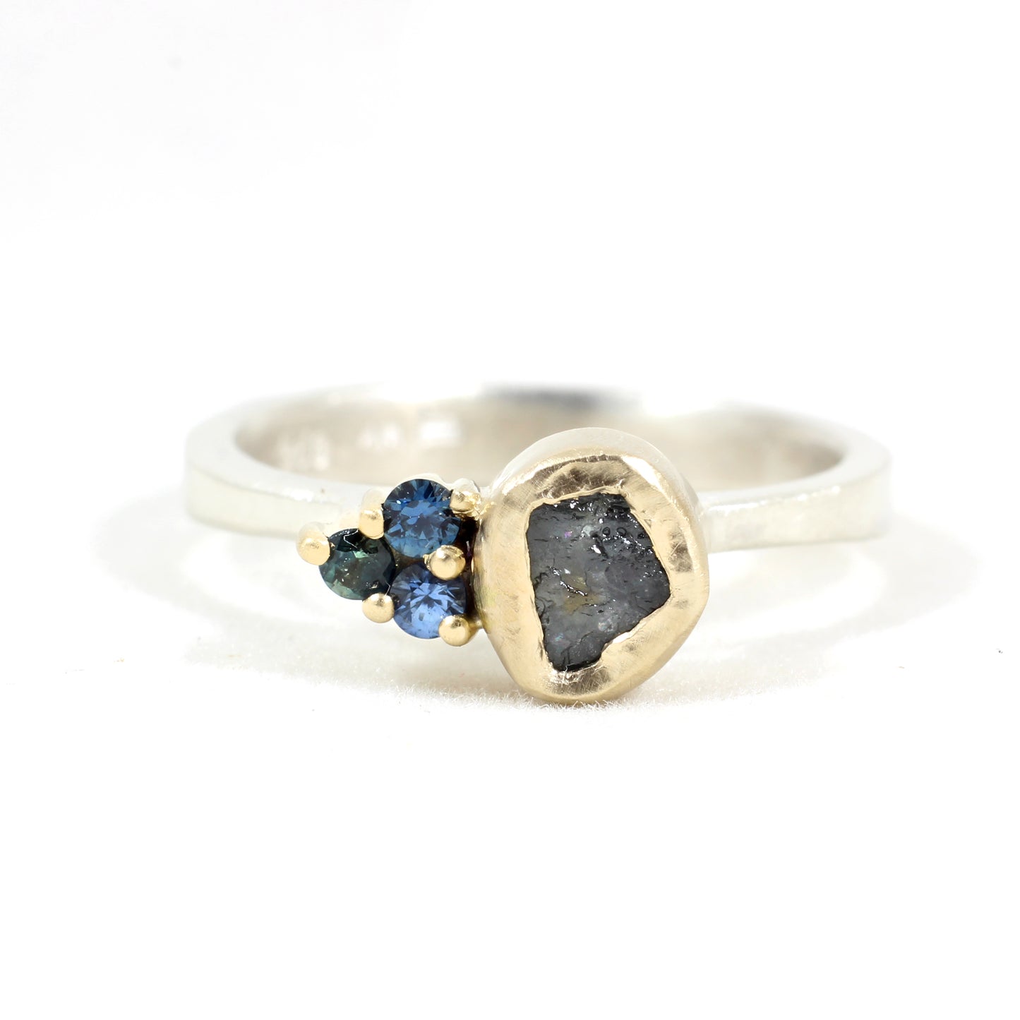 Mågi ring - Raw Montana Sapphire and Australian Sapphire Ring