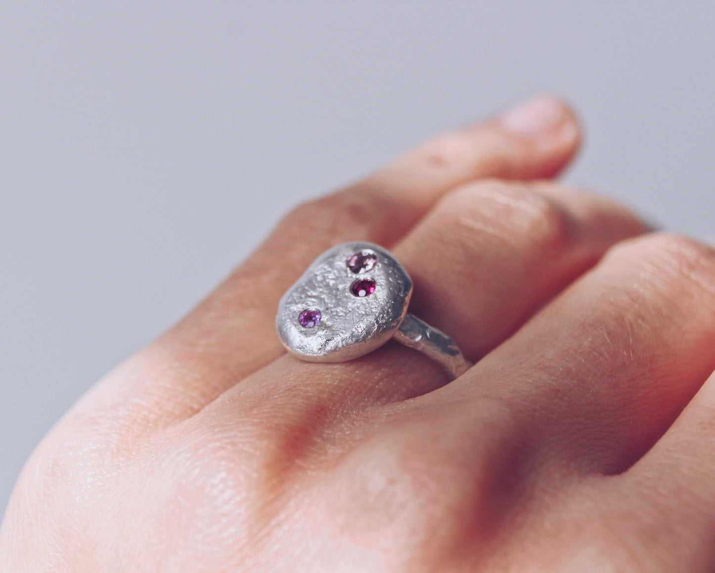 Delia Pebble Ring