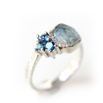 Glacé ring - Montana sapphire ring