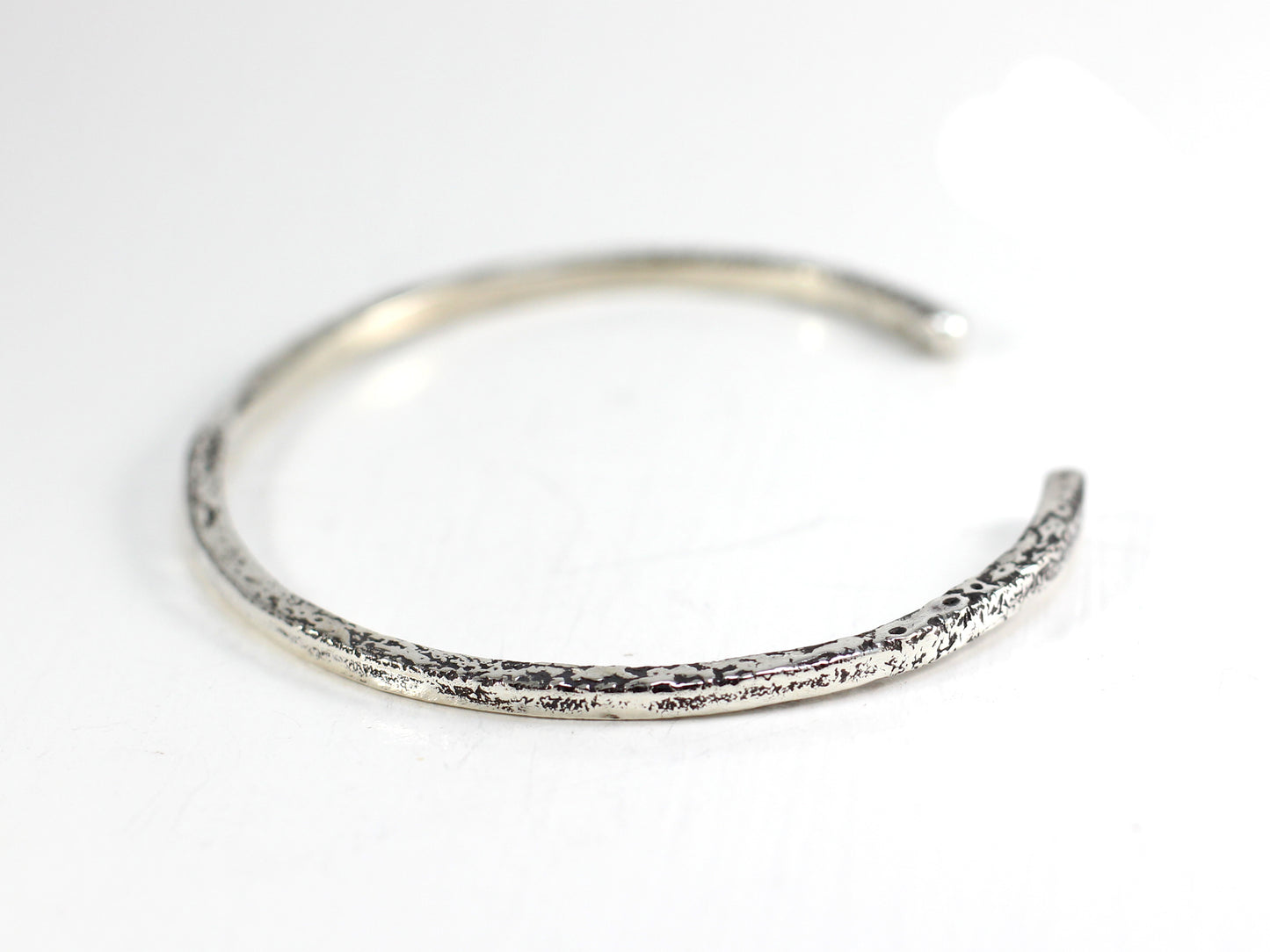 Medium Weight Solid Bangle