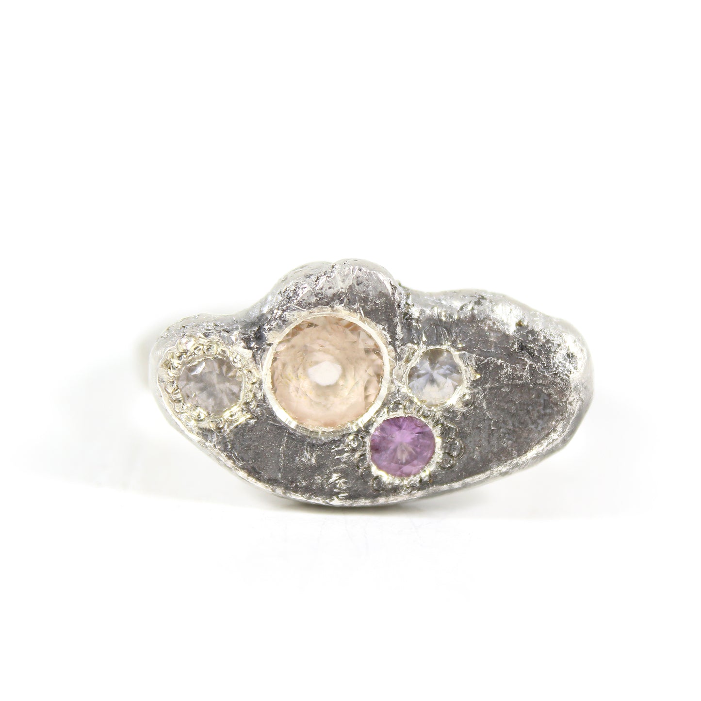 Neoma Ring